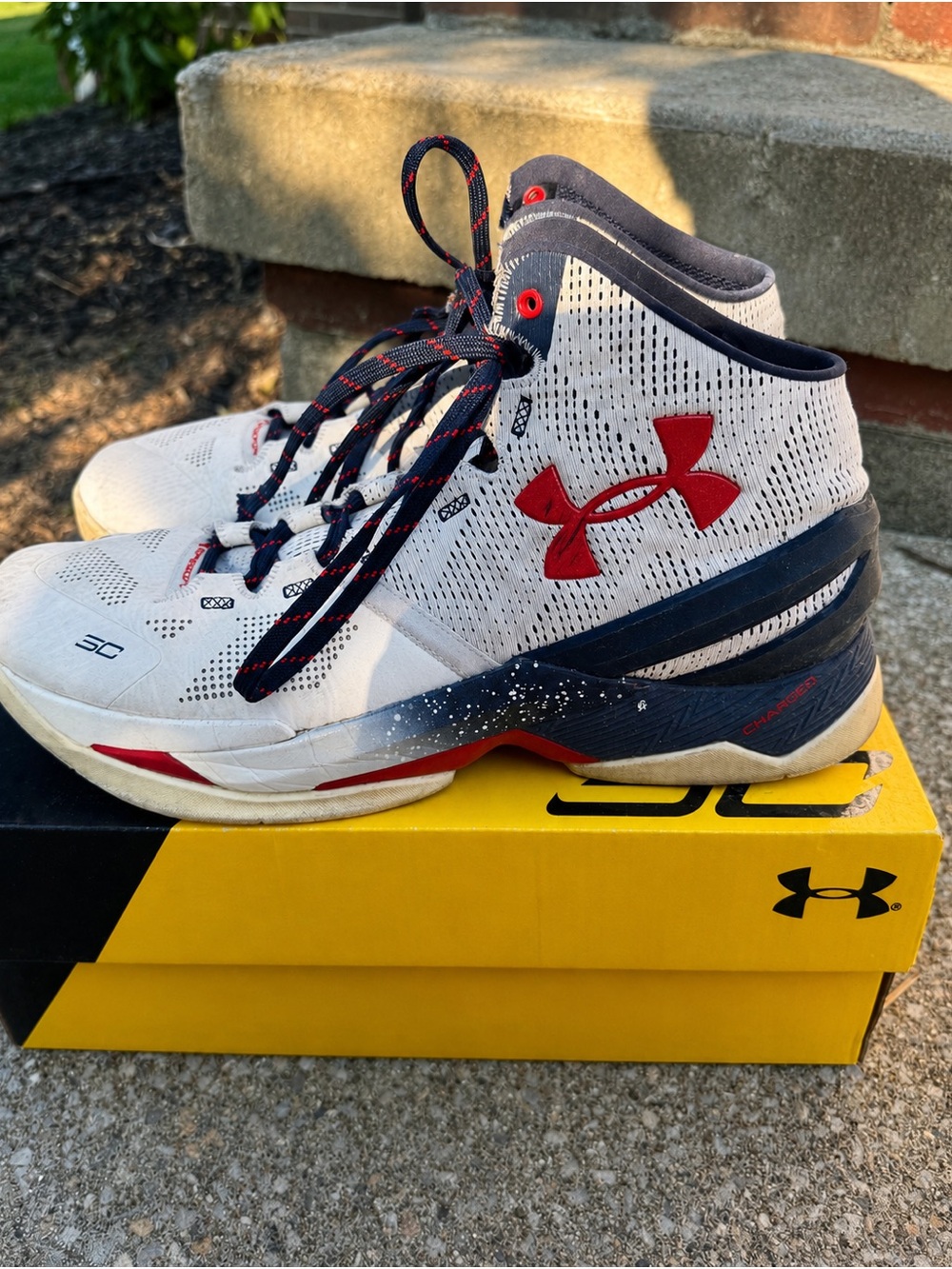 Under Armour Mens Steph Curry 2’s White and Red High-Top Basketball Shoes